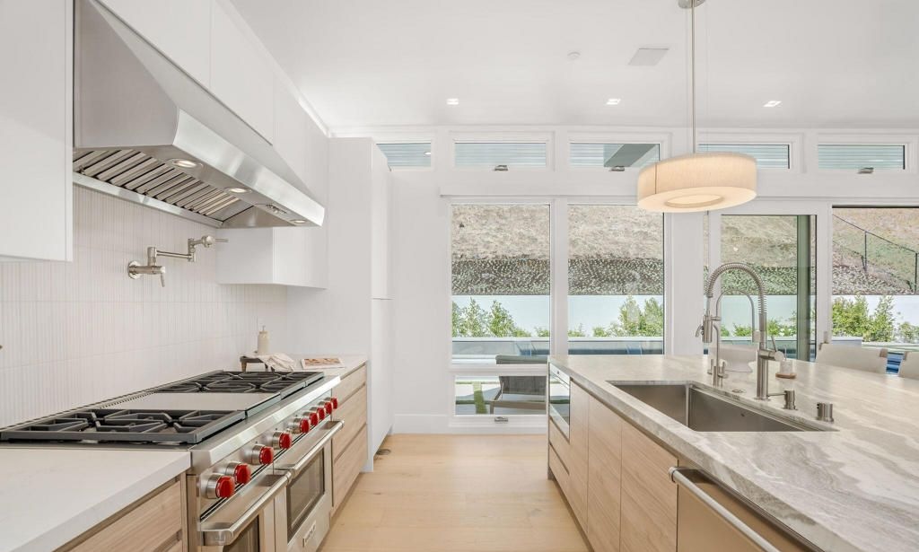 5924 Paseo Canyon Drive — Malibu Canyon Custom Residence detail
